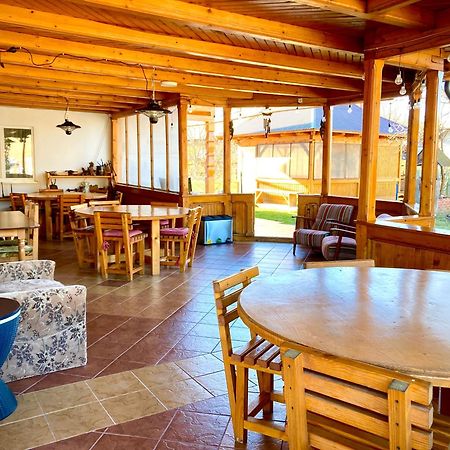Pensiunea Casa-Stefanel Sadova  Dış mekan fotoğraf